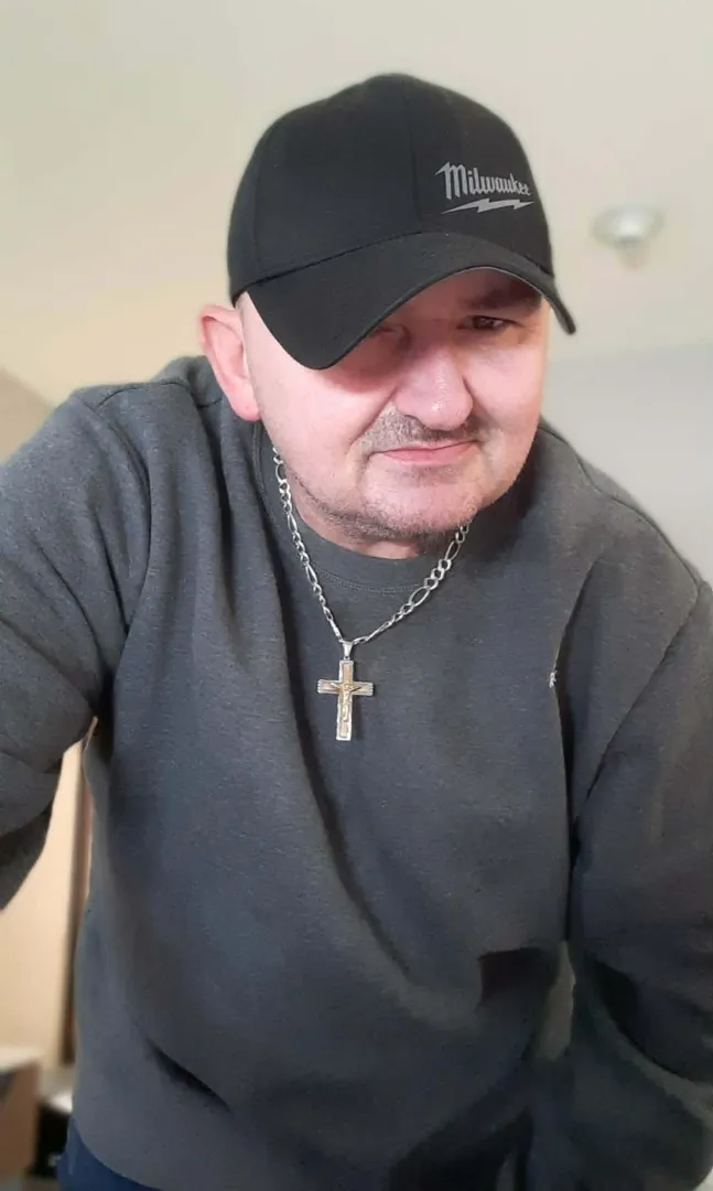 45 bi male with big dick