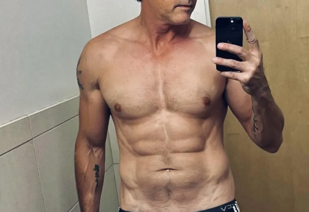 45 [M4F] #LosAngeles experienced breeding BULL