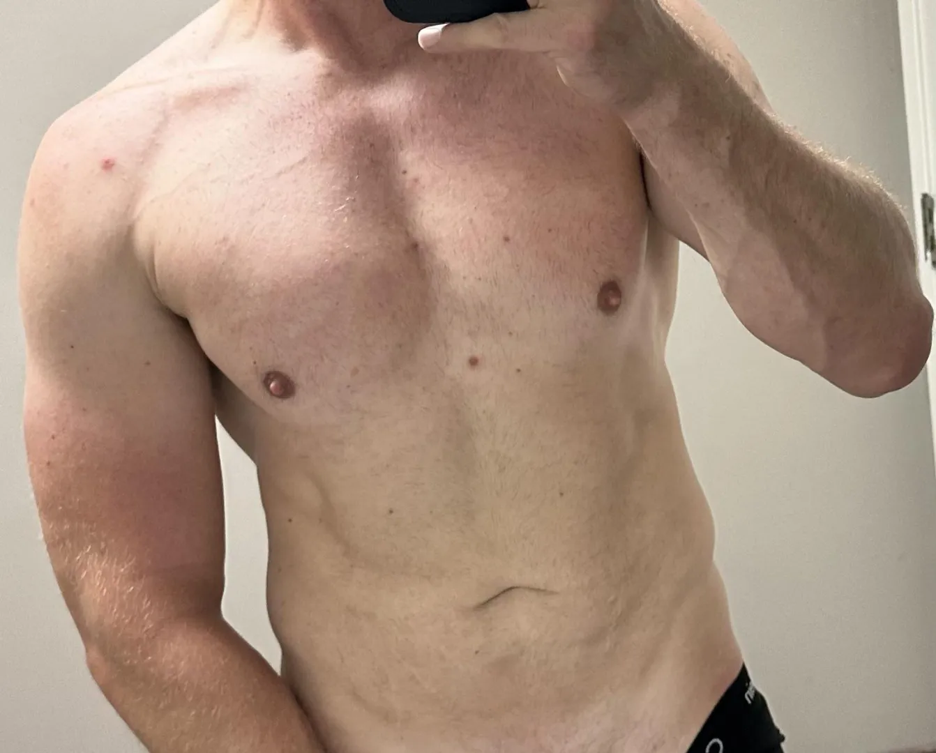 45 [M4F] #NOLA - tall, strong, handsome, kinky man looking for F, 20ish-35