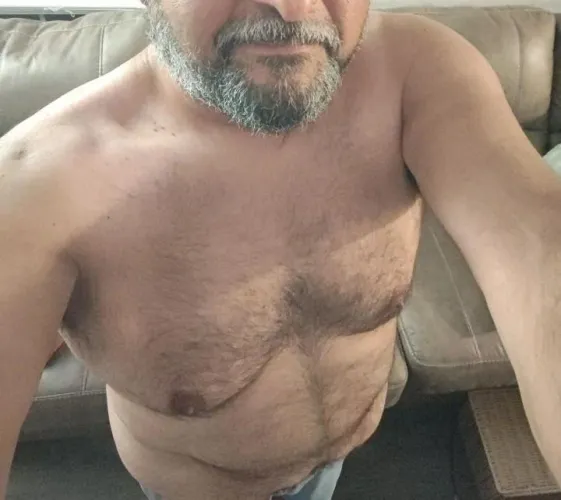 47 M looking for FWB for good times.