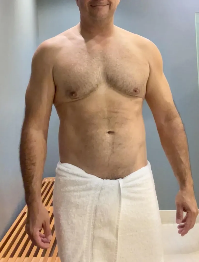 [47]year old dad cleaned up after a good gym session