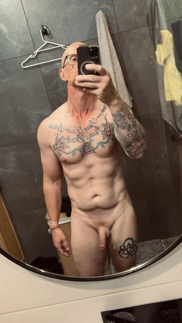 49, 180cm, 83kg. Age is catching up with me.