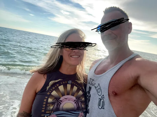 51/42 [MF4M] couple looking for male