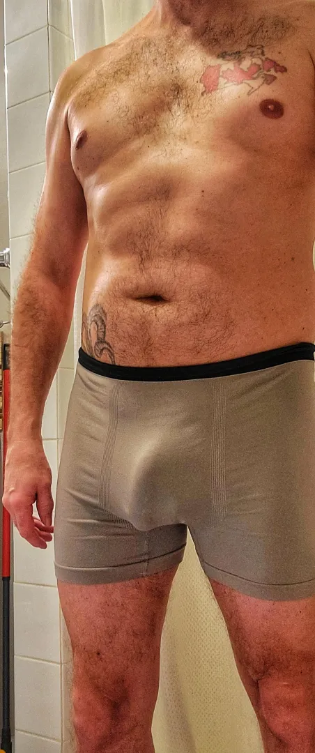 52 Straight Workin It