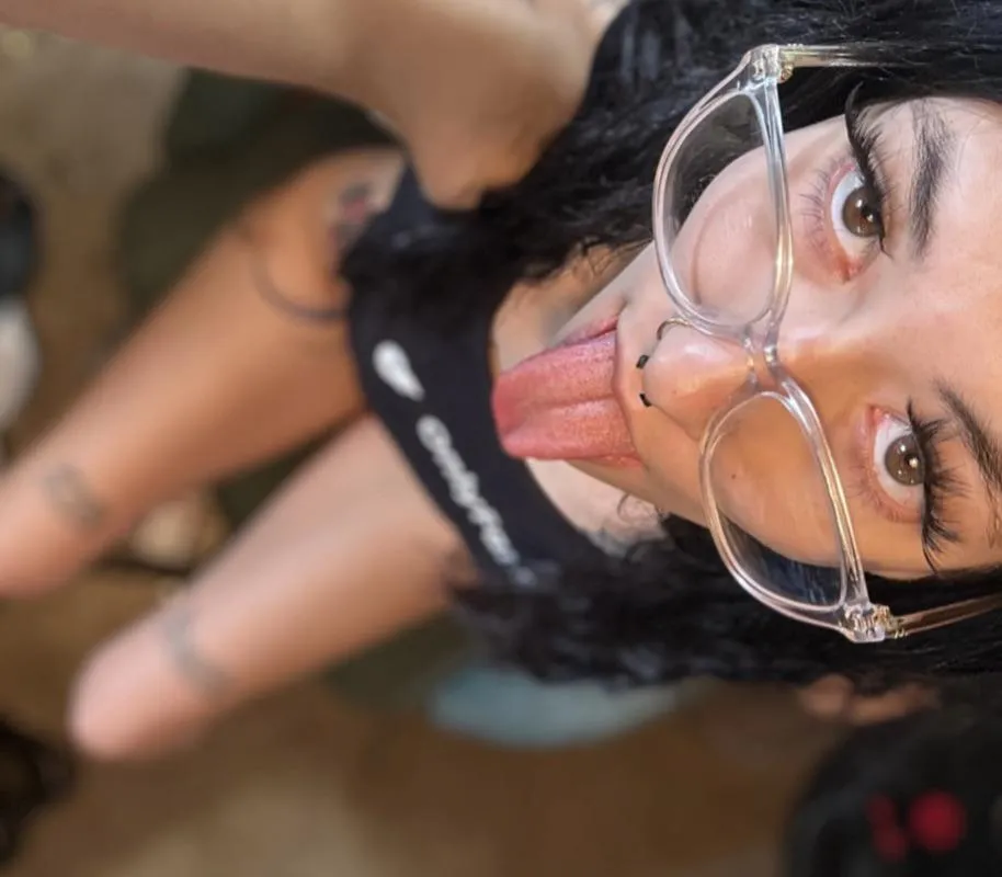 (585)how often would you let me play with you if we worked together