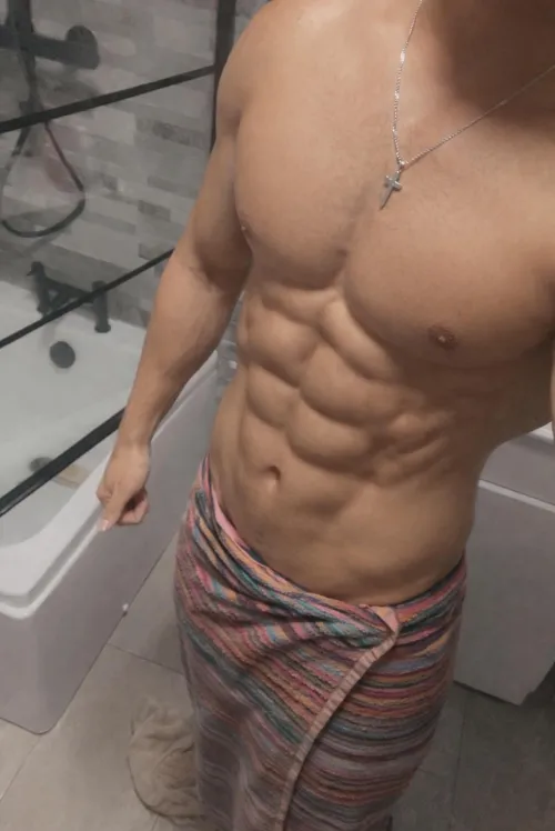 6,4 and full of muscle