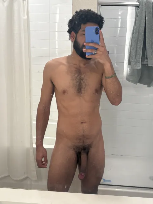 9.5 inch bbc bull, in ATX. Looking for couples and good girls...