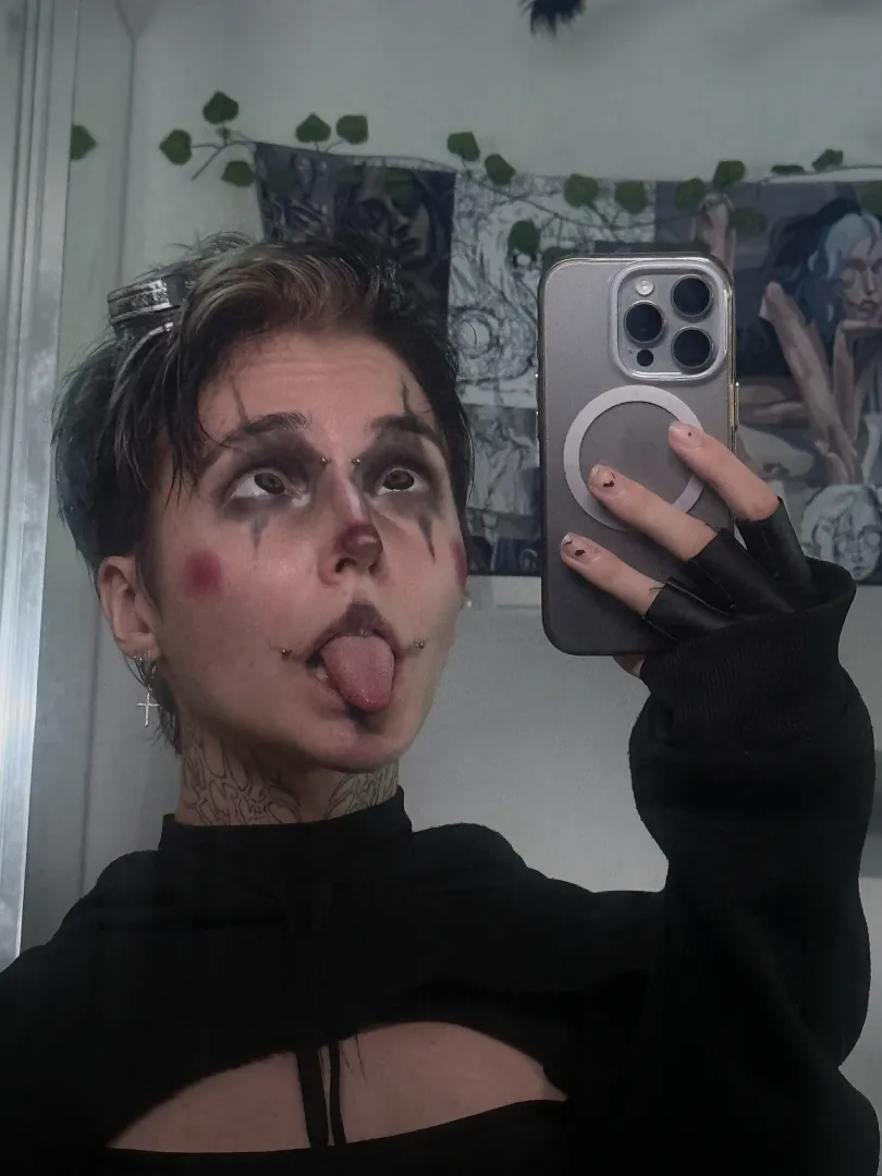 a little cheerful ahegao