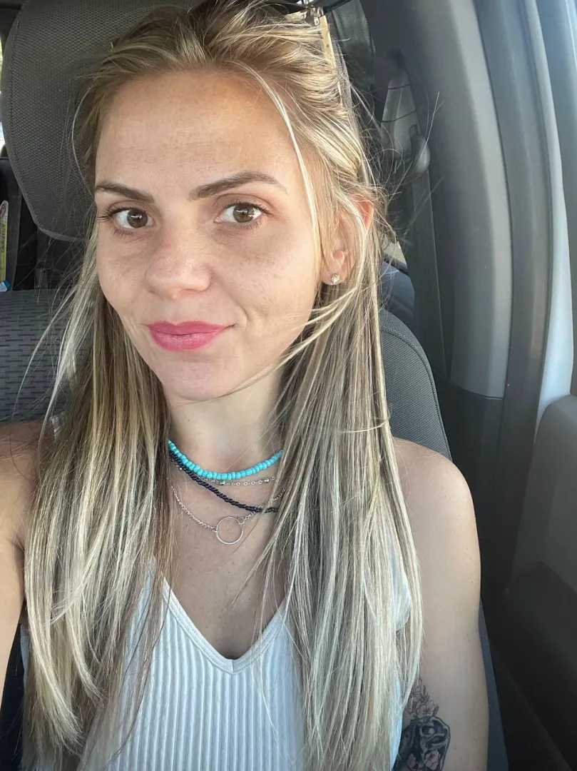 A little tease goes a long way 😌