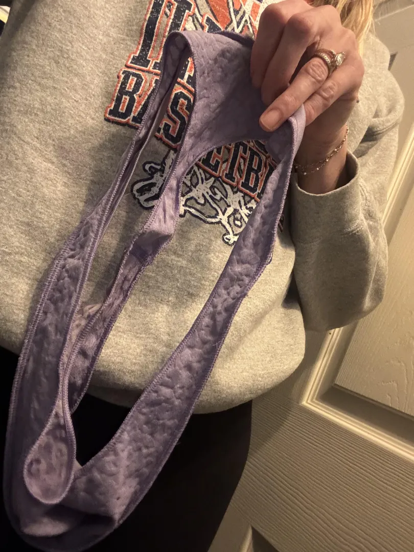 A lot of you requested me to remove my underwear. Well here you go - thong off the rest of the night!