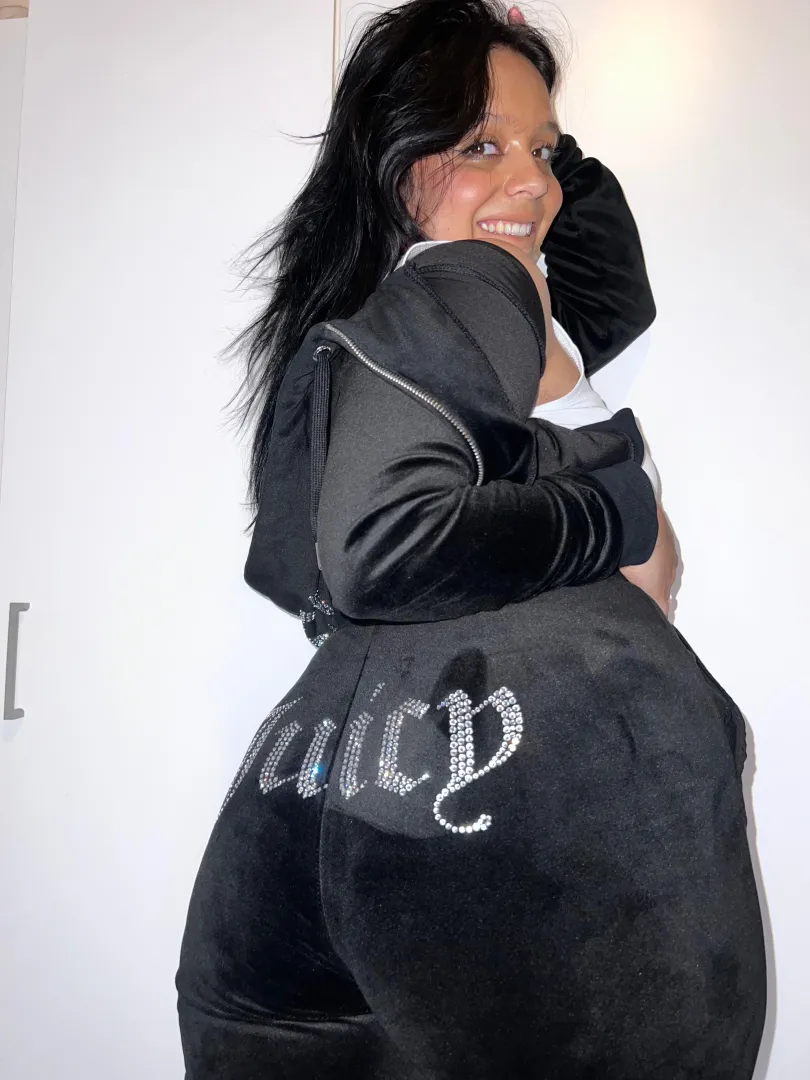 A milf with 25 ys old, True I was too fast but still sexy and naughty enough