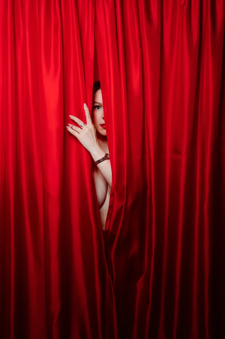 A moment before the show