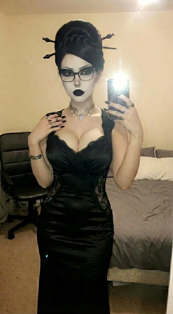 A pathetic pig like you should always be worshipping a Goddess like me