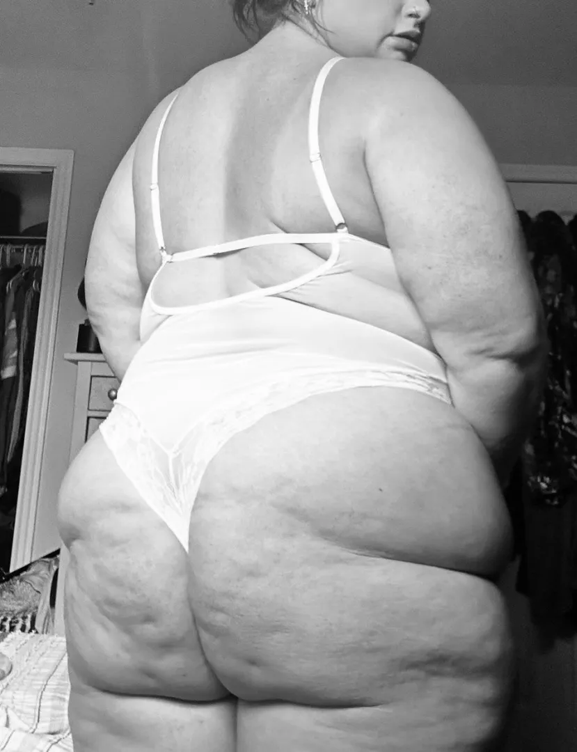 A thick goddess deserves only the best…