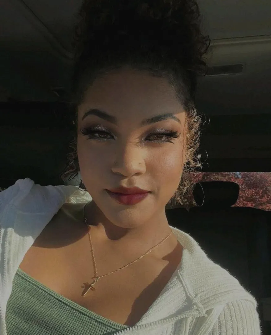 Adorable as hell, huh? Already hooked on this view?