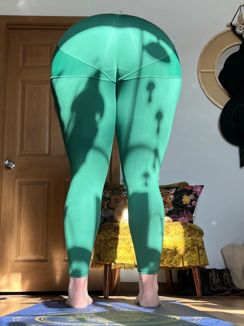 Again with the panty lines haha