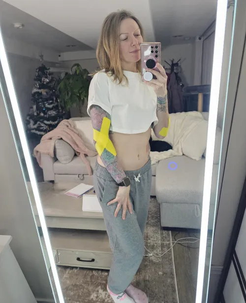 All natural, Canadian girl