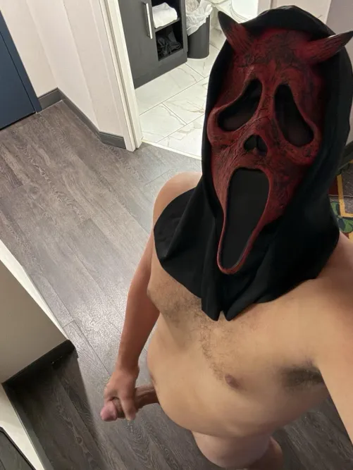 Am I a handsome devil?