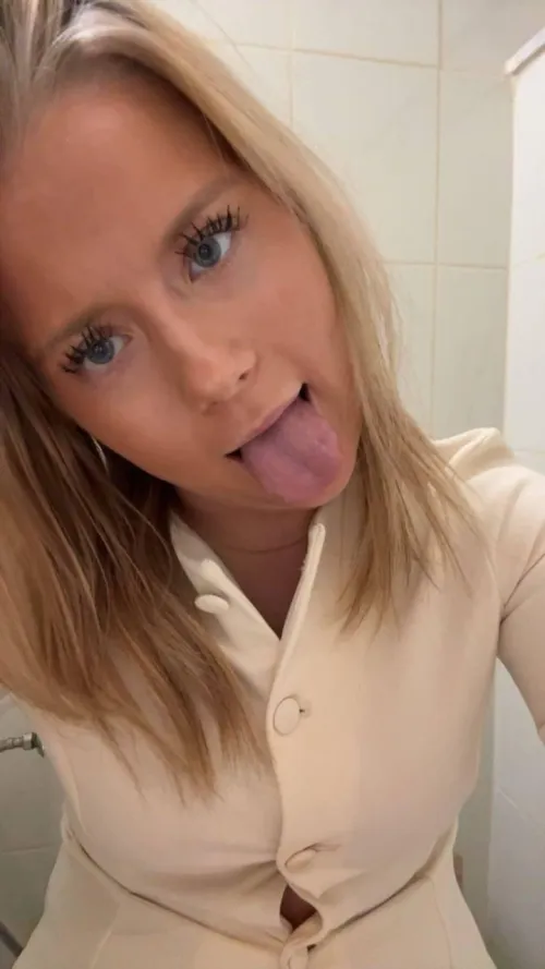 Am I going to have to sit here and wait for you to come in my mouth? {F}