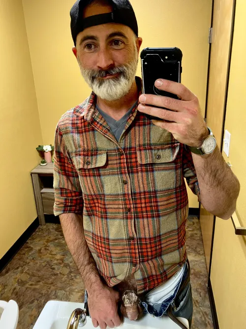 Am I the only one still rocking a Holy Trainer? Seems to be a less popular style these days