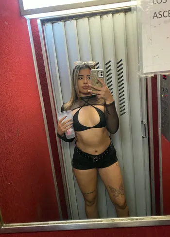 Am I unattractive cuz I’m only 18 & 108lbs