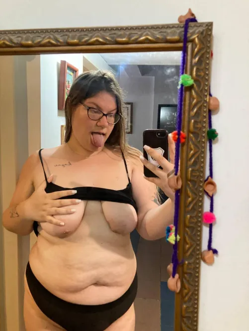 Am i weird for craving a random reddit stranger fuck.....