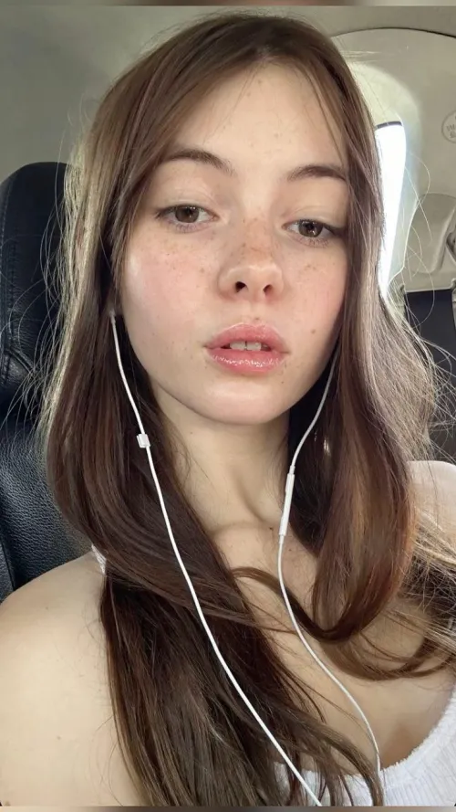 am i your perfect little 18yo cumdump for the weekend? :3