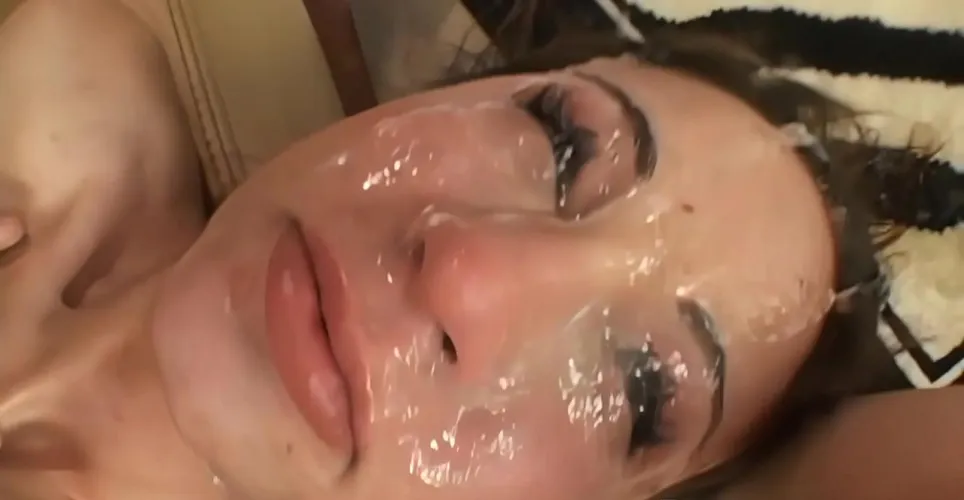 Amber cum face...