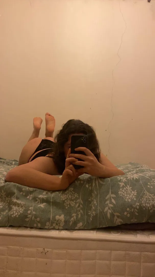 ankaradayım yerim var , boş beleş tipler yazmasın real / sanal 