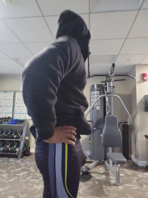 Another day bulging in my tights