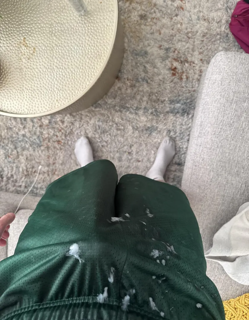 Any bros like busting in bball shorts