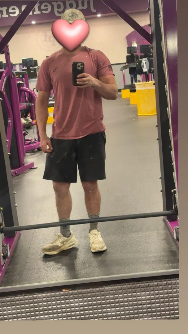 Any couples in west tn looking for a third? Experienced 25m in good shape. I even got 5 stars on yelp😉