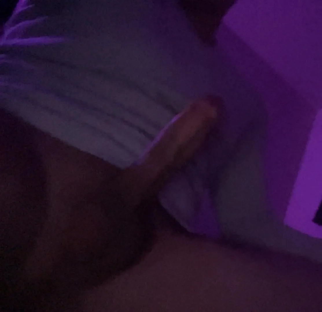 Any F looking for big cock fun