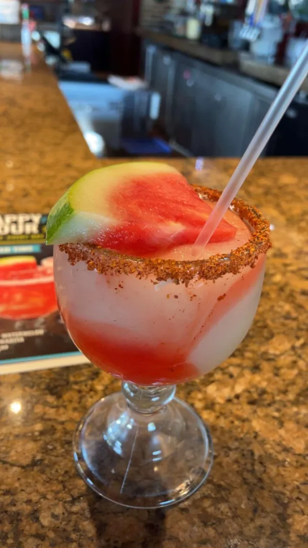 Any F or couples would like a shoutout/be featured in the page? Comment or send me a message!