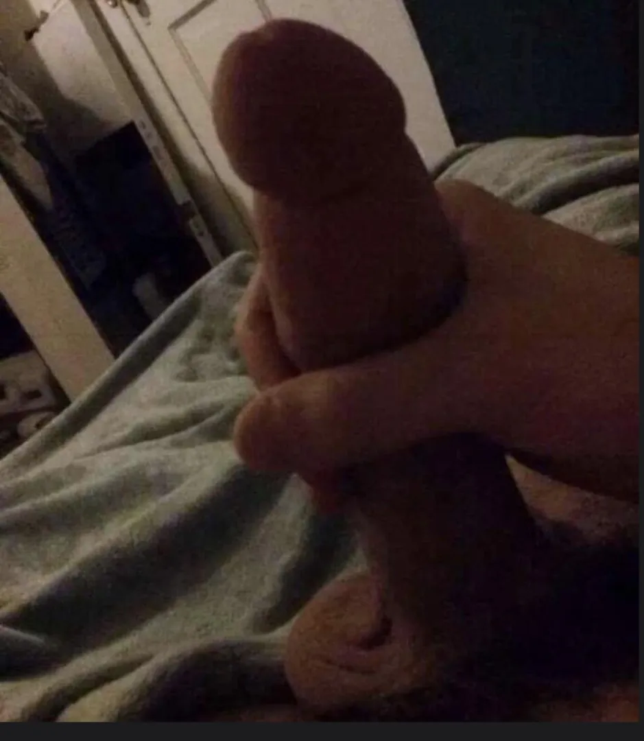 Any hot wives need their holes demolished?