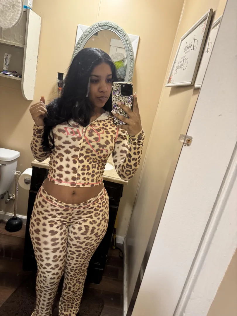 Any loser looking for a new domme?