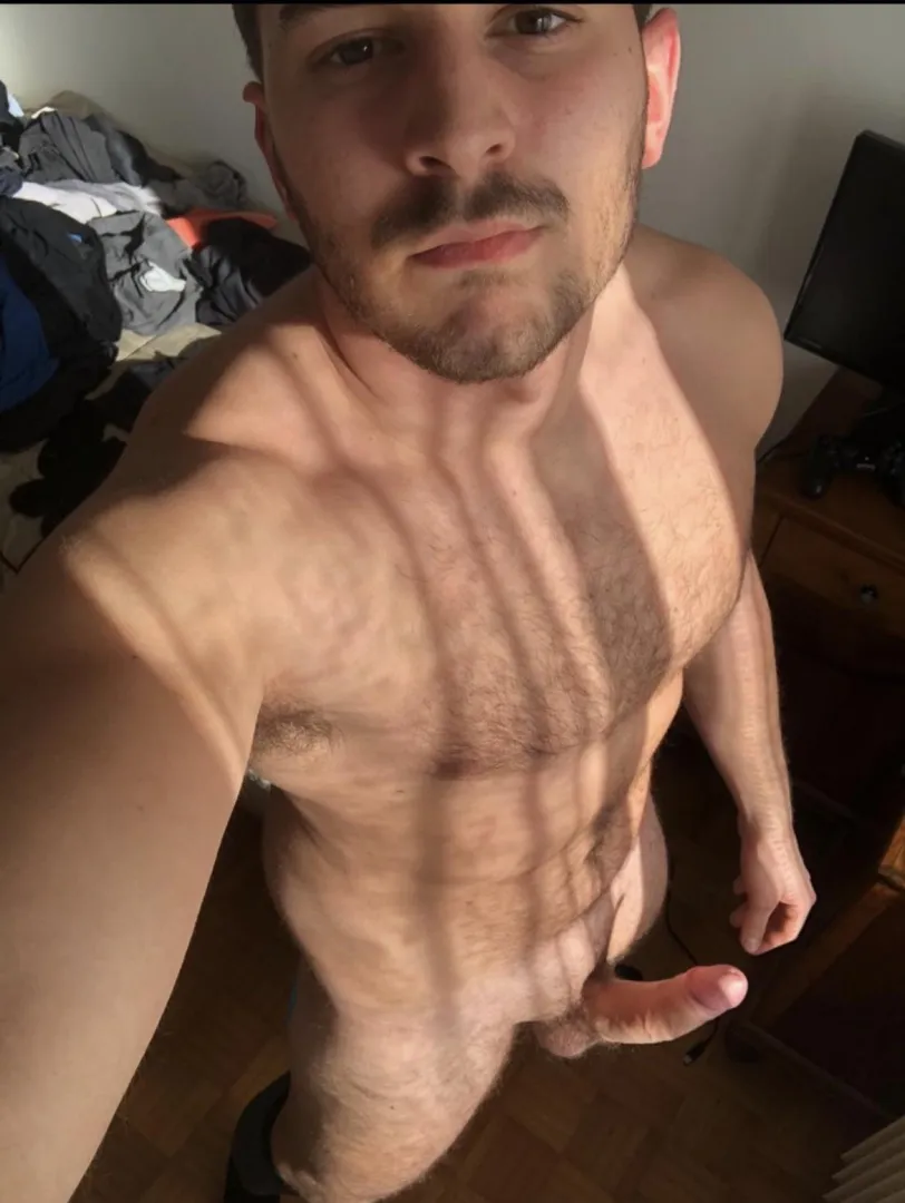 Any lovers of italian cock?!