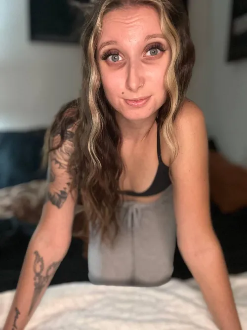 Any random dude who wants to get my nudes?