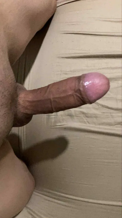 Any slim guys in the area looking for a jerk buds? 28m here looking