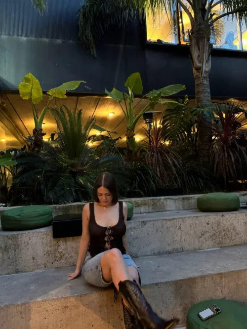 Anyone down for a hookup this Valentine’s?