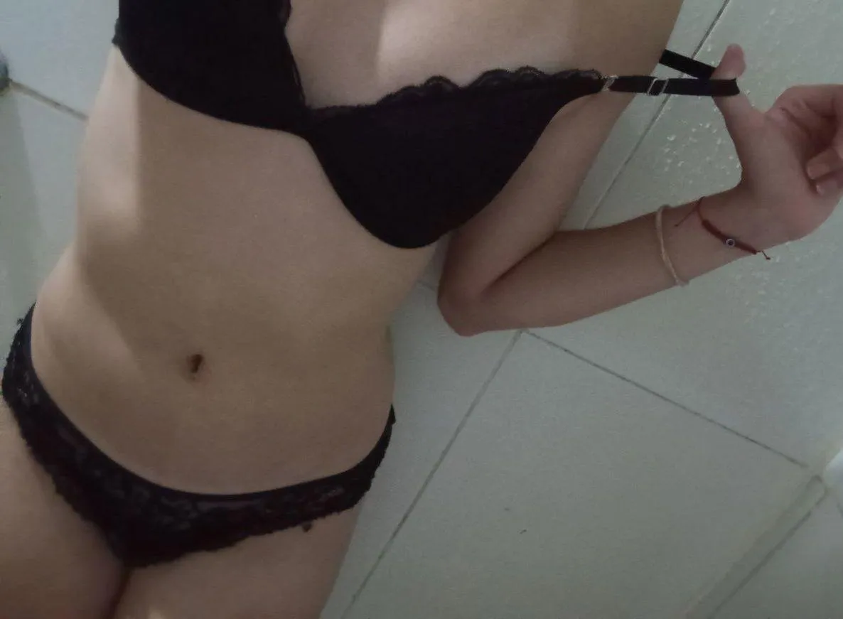 Anyone down for shower play? F4M NC