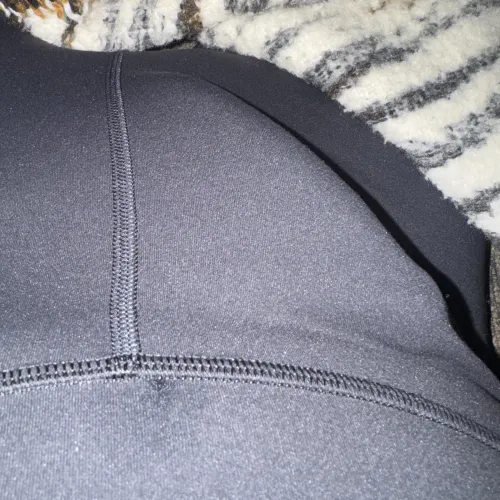 Anyone looking to suck wearing lulu? 30m