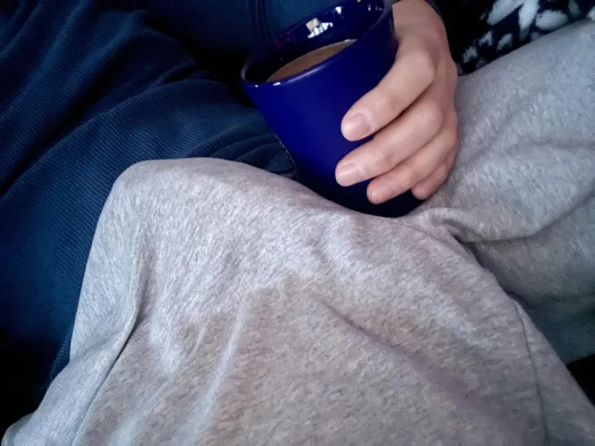 Anyone up for some morning coffee?☕️