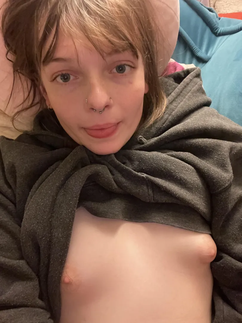 anyone wanna chat with puppy?