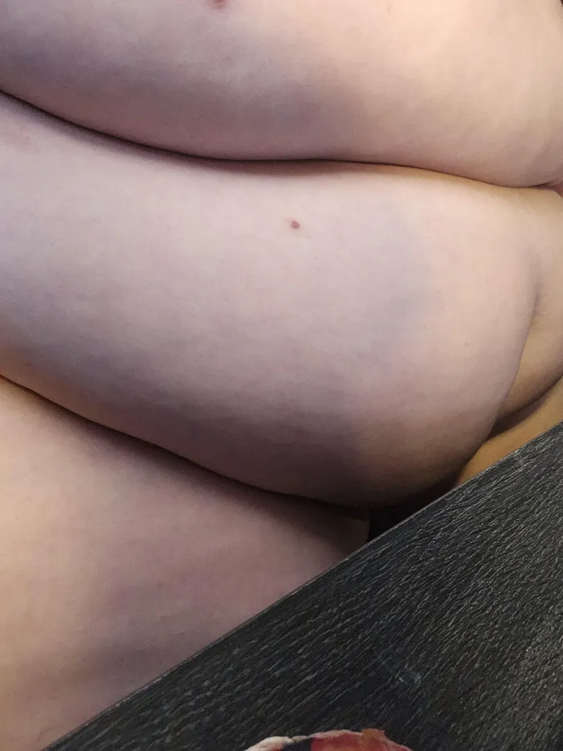 Anyone wanna feed a big college girl