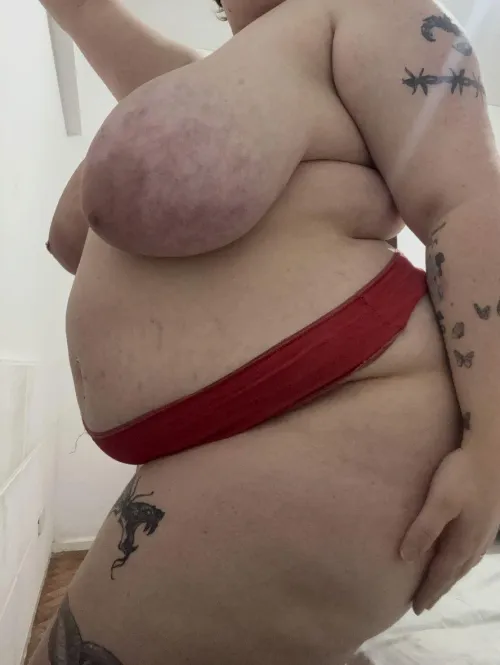 Are my 38GG tits attractive or its only useful for dumping your load on?
