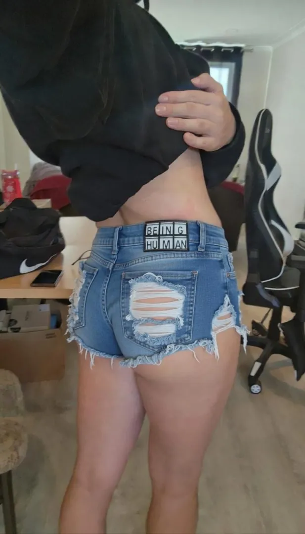 Are these jean shorts hot enough for you to let me wear then around the house all day?