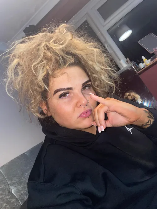 are you bigger than the size of my pinky?