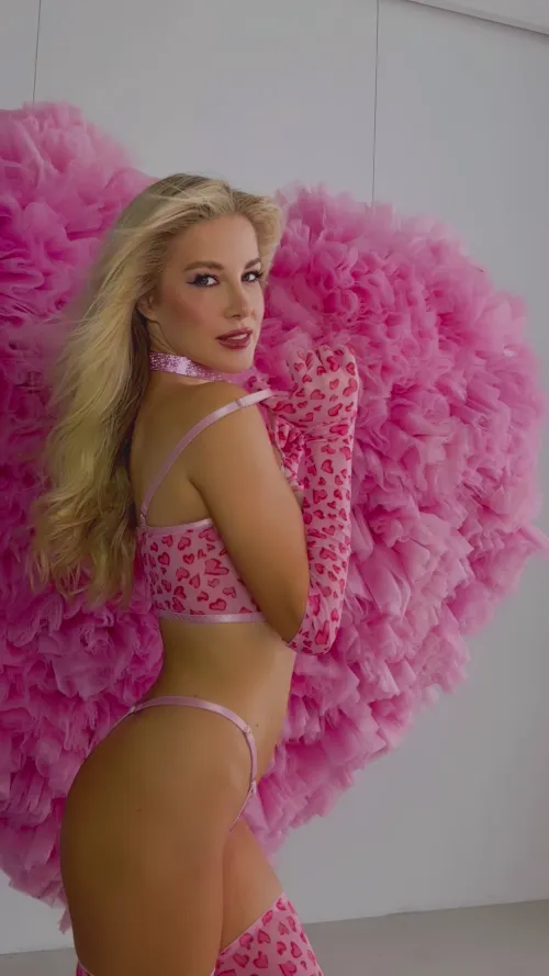 Are you excited for Valentine's day? Write in my comments what you are planning to do 