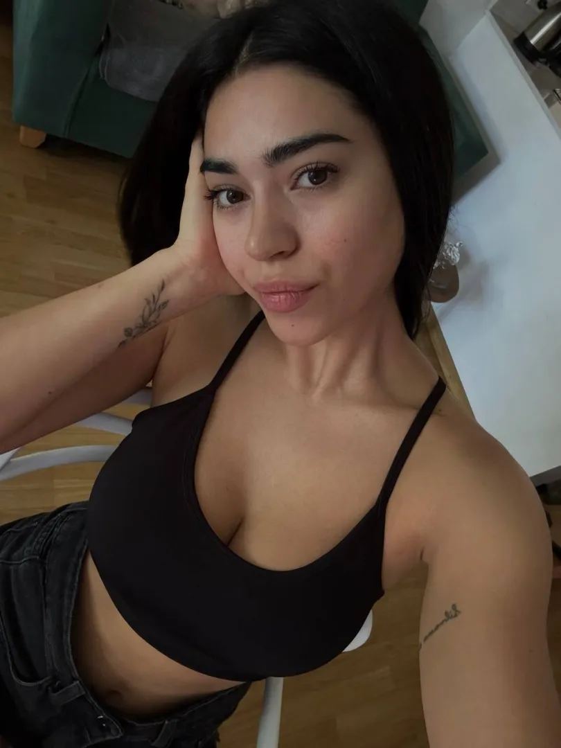 Are you hungry for MILF pussy?